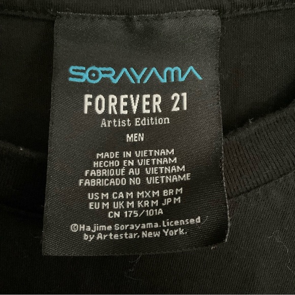 Forever 21 x Hajime Sorayama Limited Edition Robot Graphic Long Sleeve Tee - Picture 3 of 5